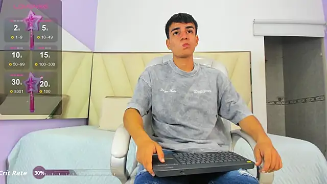 Hotboy21  online show from 12/20/25, 04:26