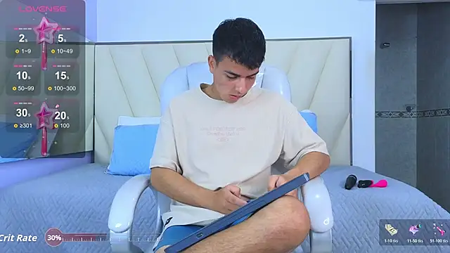 Hotboy21  online show from 11/21/25, 03:38