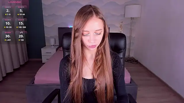 Amy Waynee online show from 12/04/25, 04:17