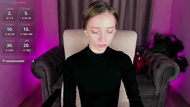 Amy Waynee online show from 11/14/25, 04:54