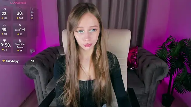 Amy Waynee online show from 11/28/25, 04:18