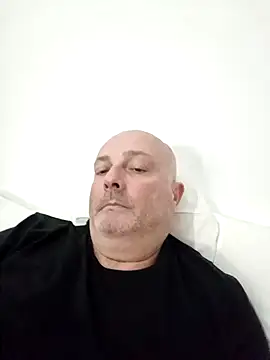 Alexis Bull online show from 03/05/26, 10:12