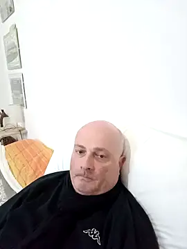 Alexis Bull online show from 03/30/26, 09:44