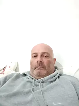 Alexis Bull online show from 11/06/25, 06:12