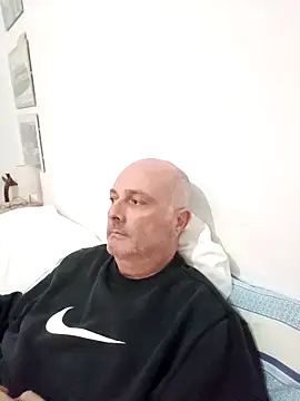 Alexis Bull online show from 11/26/25, 05:57