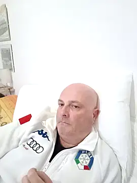 Alexis Bull online show from 02/23/26, 04:18