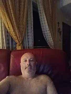 Snapshot of Alexis_Bull chatting on 06/28/26, 11:00 Alexis Bull online show from 06/28/26, 11:00