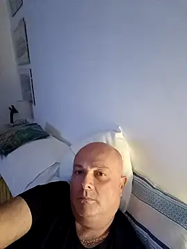 Alexis Bull online show from 12/15/25, 12:38