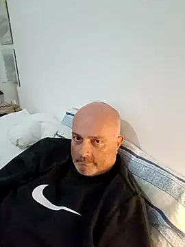 Alexis Bull online show from 11/21/25, 04:17