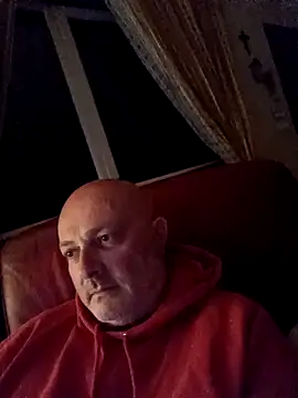 Alexis Bull online show from 04/07/26, 10:33