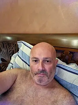 Snapshot of Alexis_Bull chatting on 07/10/26, 05:46 Alexis Bull online show from 07/10/26, 05:46