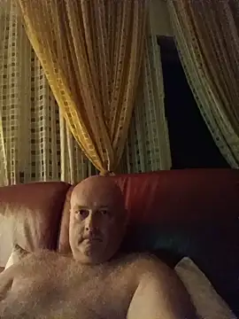 Snapshot of Alexis_Bull chatting on 07/18/26, 10:51 Alexis Bull online show from 07/18/26, 10:51