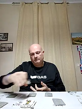 Alexis Bull online show from 12/21/25, 10:43