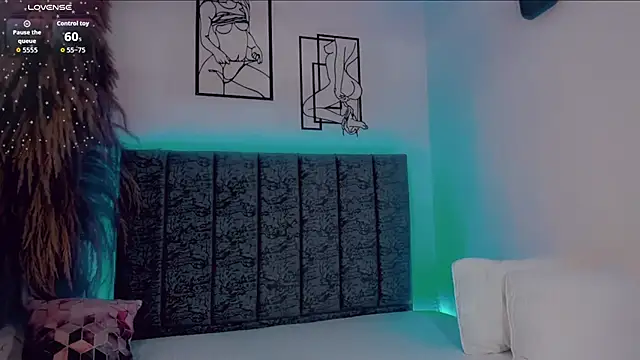 Snapshot of blonder_roux chatting on 10/17/25, 09:56 blonder roux online show from 10/17/25, 09:56