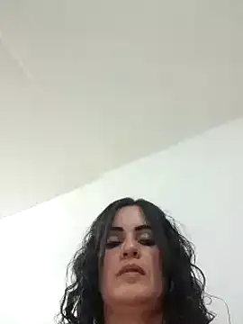 Saraslow online show from 11/10/25, 02:55