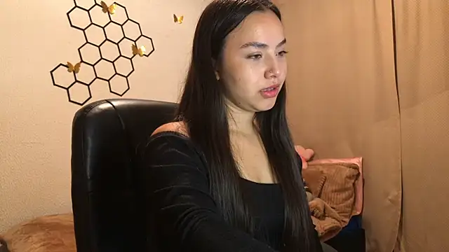 amelia hall online show from 11/04/25, 12:53