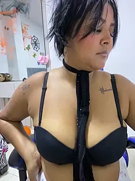 sashaoficial  online show from 11/18/25, 11:15