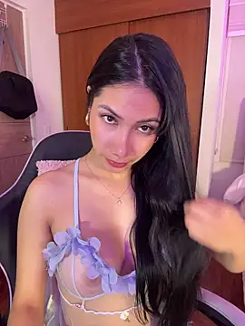 Snapshot of ArianaReynoldss chatting on 07/06/26, 10:11 ArianaReynoldss online show from 07/06/26, 10:11