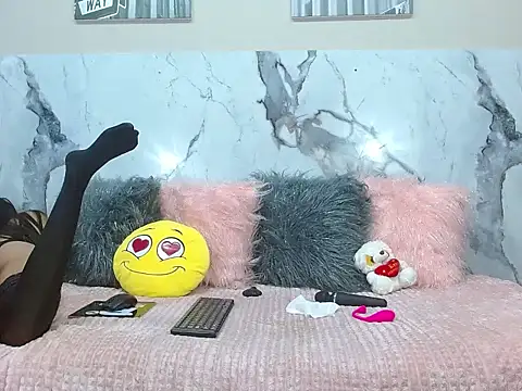 adajonnes online show from 04/09/26, 03:40