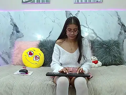 adajonnes online show from 01/09/26, 04:36