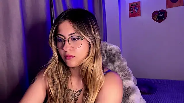 emma  bell  online show from 10/29/25, 09:03