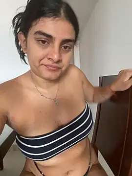 carlafox05 online show from 05/14/26, 02:03