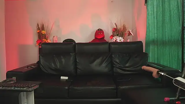 bonniie 98  online show from 10/29/25, 08:52