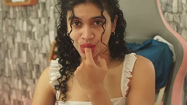 Snapshot of bonniie_98_ chatting on 05/15/26, 07:12 bonniie 98 online show from 05/15/26, 07:12