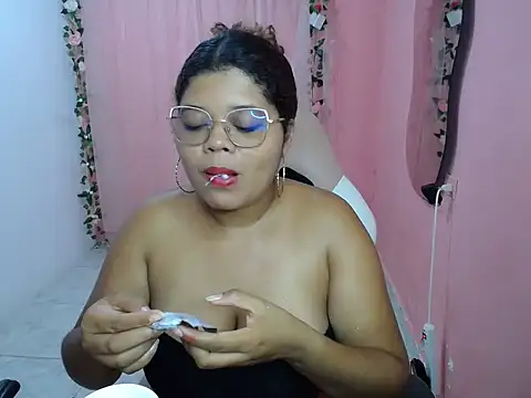 natalietits1 online show from 10/29/25, 09:14