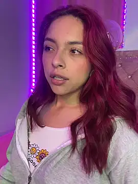 Snapshot of Young_Lau_ chatting on 03/23/25, 02:48 Young Lau online show from 03/23/25, 02:48