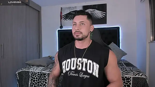 santi aesthetic online show from 06/14/26, 04:03