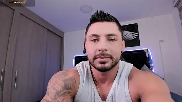 santi aesthetic online show from 02/23/26, 11:05