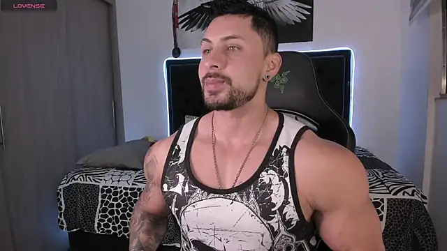 santi aesthetic online show from 06/20/26, 01:43