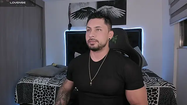santi aesthetic online show from 06/04/26, 02:05