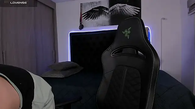 santi aesthetic online show from 03/10/26, 12:25