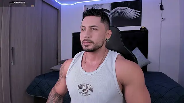 santi aesthetic online show from 02/16/26, 11:24