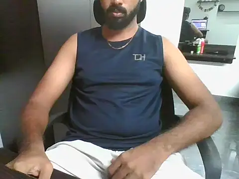 Snapshot of Periyakunji69 chatting on 07/13/26, 05:07 Periyakunji69 online show from 07/13/26, 05:07