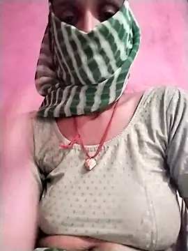 Snapshot of Soniy-Maax chatting on 03/04/26, 08:00 Soniy-Maax online show from 03/04/26, 08:00