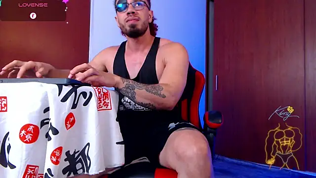 Snapshot of pirata_fitness chatting on 03/13/26, 02:00 pirata fitness online show from 03/13/26, 02:00