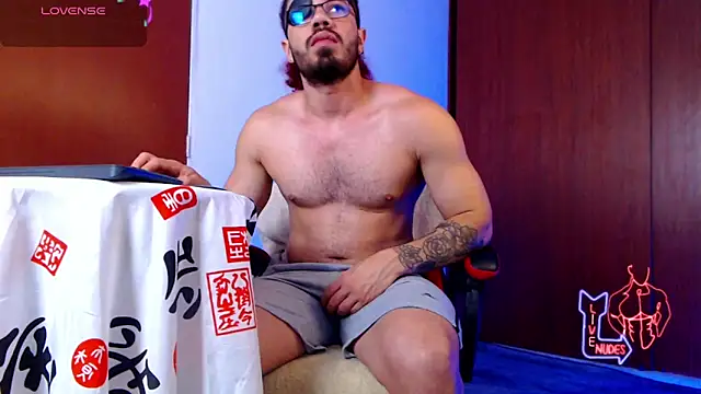 Snapshot of pirata_fitness chatting on 03/07/26, 12:10 pirata fitness online show from 03/07/26, 12:10