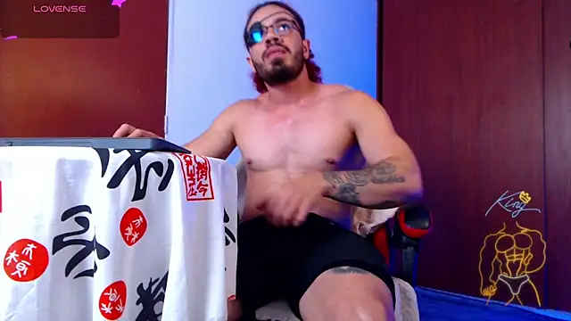 Snapshot of pirata_fitness chatting on 03/08/26, 05:05 pirata fitness online show from 03/08/26, 05:05