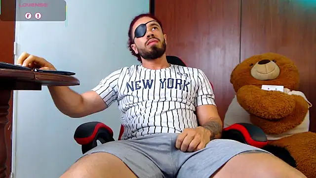 Snapshot of pirata_fitness chatting on 09/08/25, 07:13 pirata fitness online show from 09/08/25, 07:13
