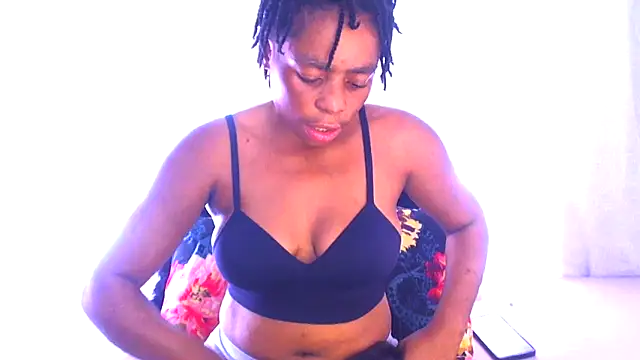 Snapshot of SMALLBOOBSXX chatting on 03/16/26, 05:44 SMALLBOOBSXX online show from 03/16/26, 05:44