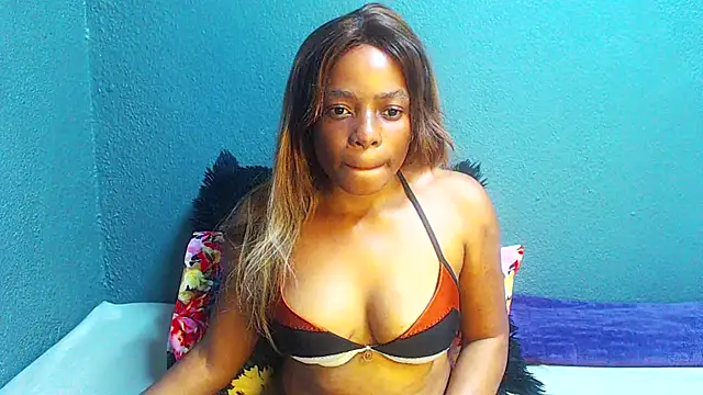 Snapshot of SMALLBOOBSXX chatting on 05/18/26, 11:48 SMALLBOOBSXX online show from 05/18/26, 11:48