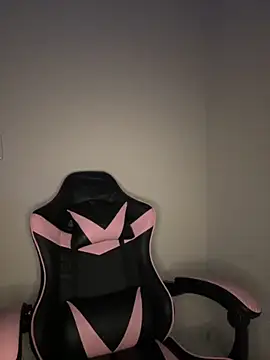 Manu 2002  online show from 10/31/25, 09:43