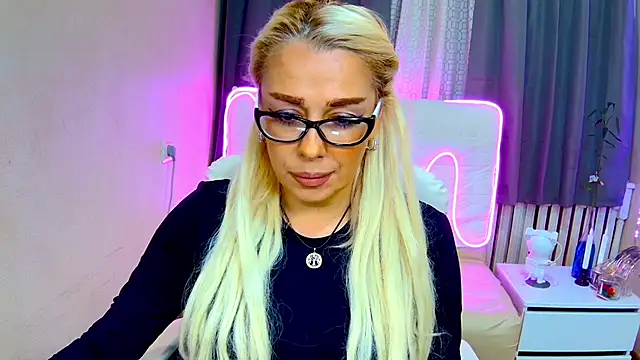 KatrinaCharm online show from 09/11/25, 06:13