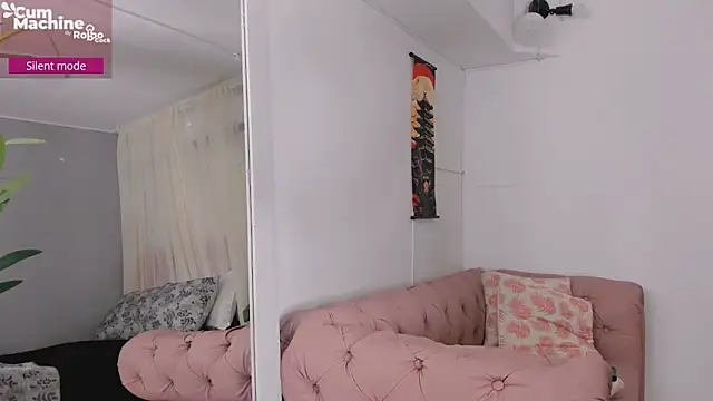 MelanieMiller  online show from 10/24/25, 05:50