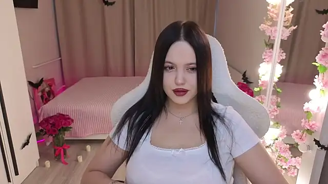 Betty  Davvis online show from 10/29/25, 12:59