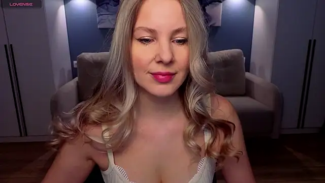 MelanieBennett online show from 04/11/26, 06:10