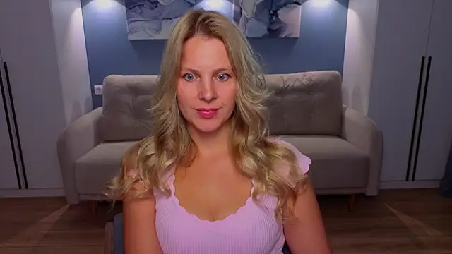 MelanieBennett online show from 07/13/26, 08:13
